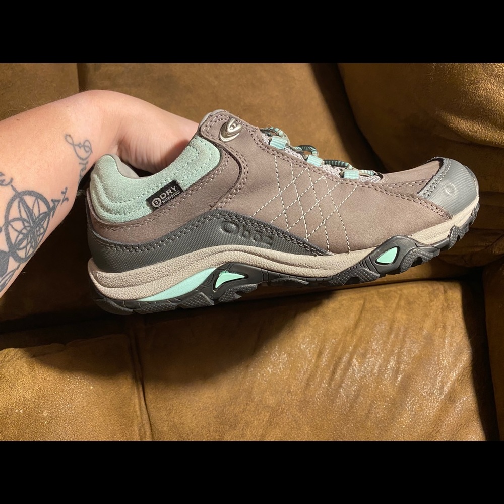 Women’s Sapphire Oboz hiking shoes